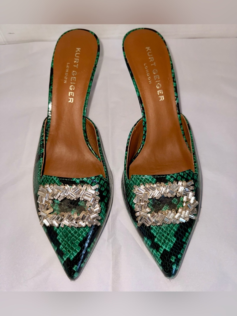 KURT GEIGER Pia Jewel Rhinestone Green Snakeskin Leather Kitten Heel Mule 40.5